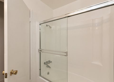 Bathroom with Bathtub/Shower